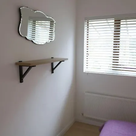 Spacious Modern One Bedroom Appartamento *